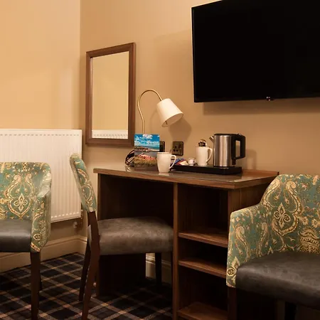 宾馆 The Stables - The Collection Group 4*