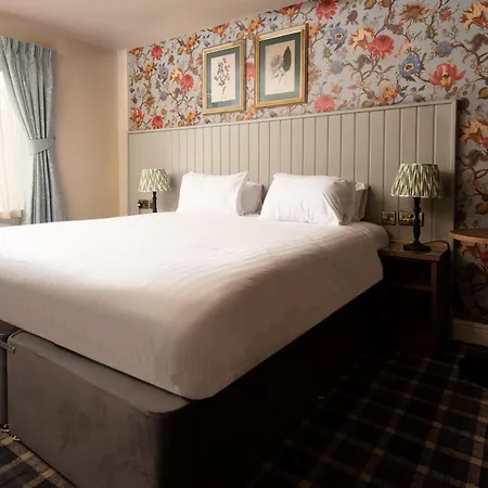 The Stables - The Collection Group 4*